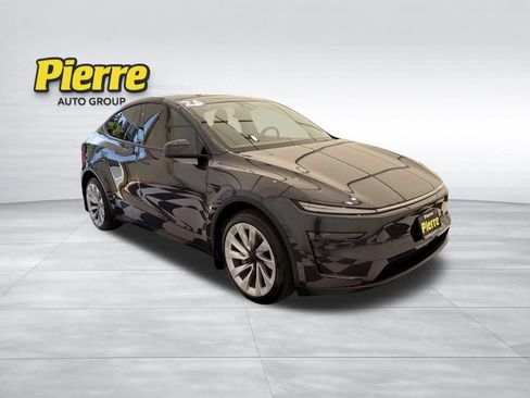 Used 2026 Tesla Model Y AWD image 8