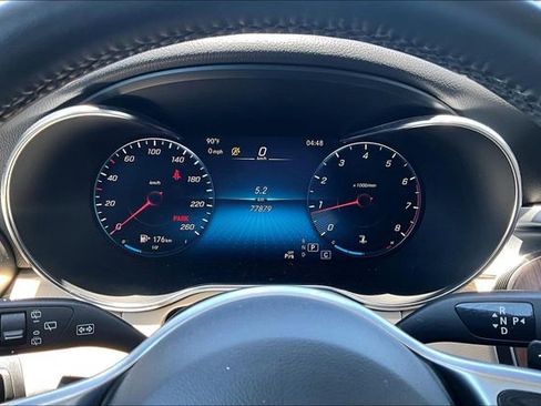 Used 2022 Mercedes-Benz GLC 300 4MATIC image 11