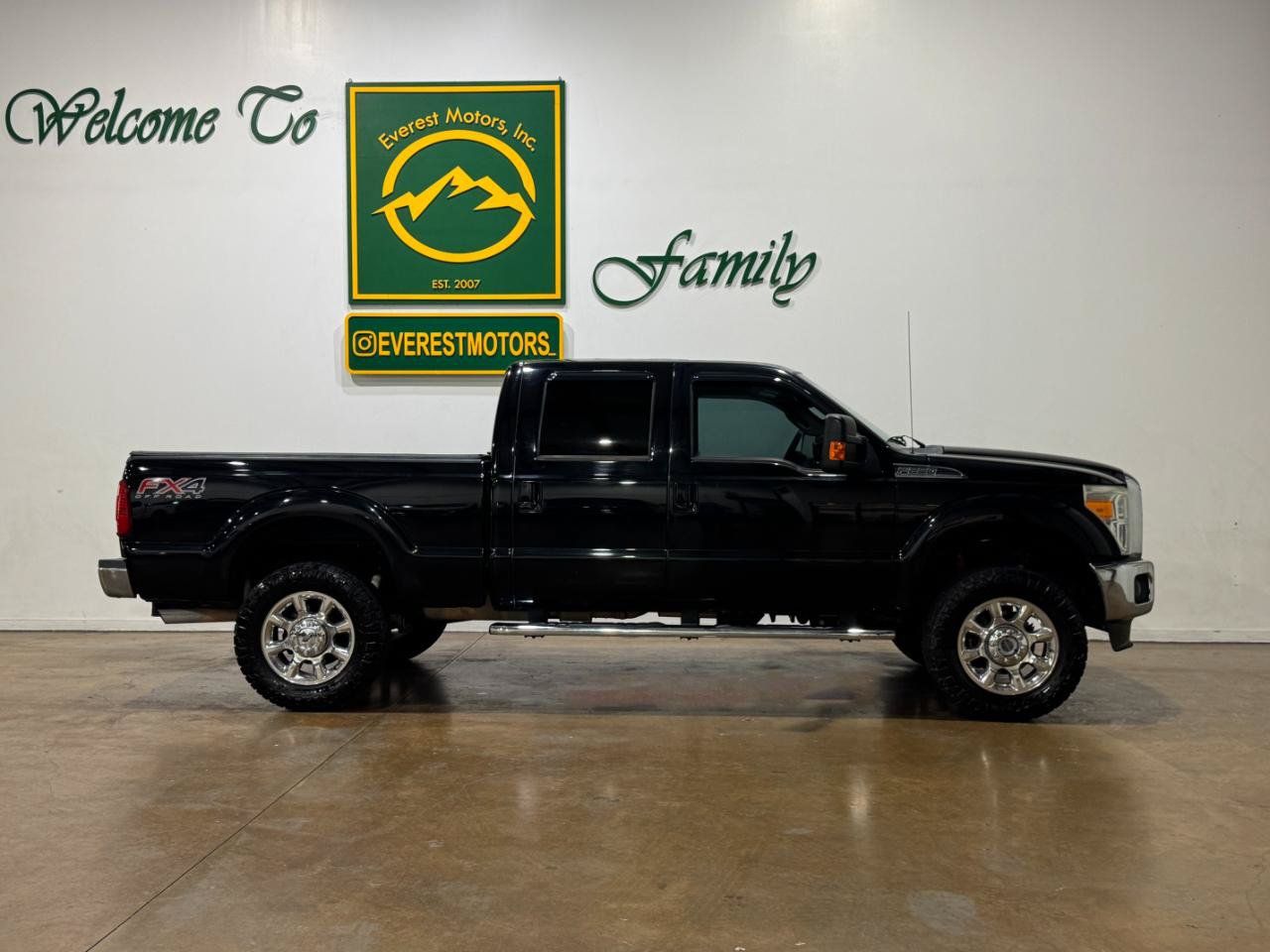 Used 2016 Ford F250 Lariat w/ Lariat Ultimate Package AWD/4WD image 2