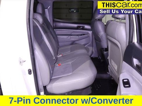 Used 2015 Toyota Tacoma PreRunner w/ SR5 Package RWD image 25