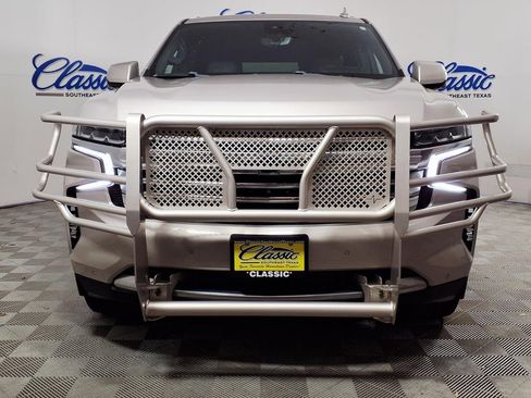 Used 2021 Chevrolet Tahoe High Country image 3