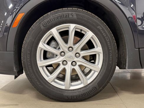 Certified 2022 Cadillac XT4 Luxury w/ Driver Awareness Package FWD image 12