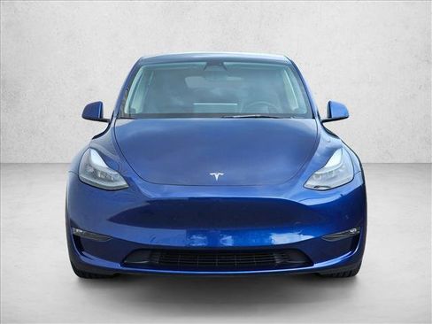 Used 2022 Tesla Model Y Performance AWD/4WD image 2