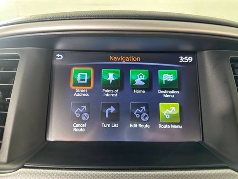 Used 2020 Nissan Pathfinder SL AWD/4WD image 32