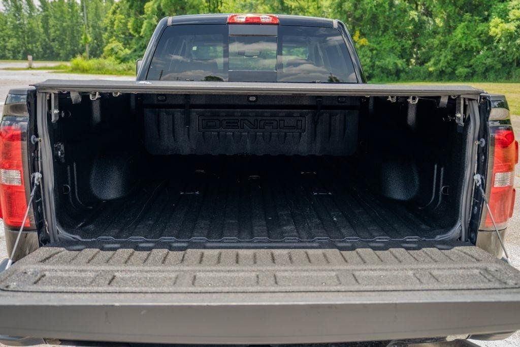Used 2016 GMC Sierra 2500 Denali w/ Duramax Plus Package AWD/4WD image 11