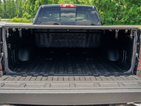 Used 2016 GMC Sierra 2500 Denali w/ Duramax Plus Package AWD/4WD image 11