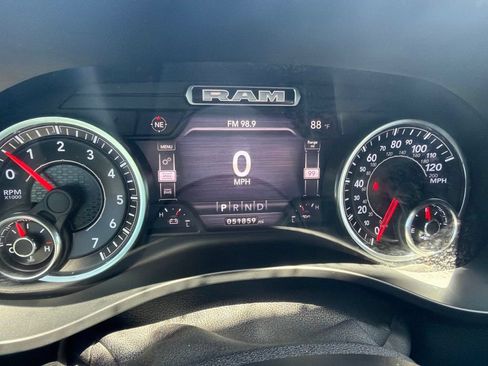 Used 2020 RAM 1500 Big Horn AWD/4WD image 22