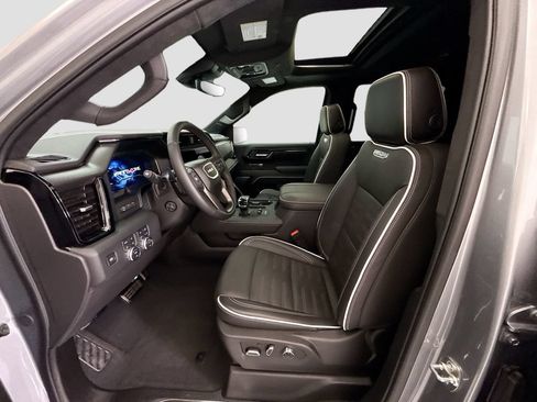 Used 2025 GMC Sierra 1500 AT4X AWD/4WD image 18