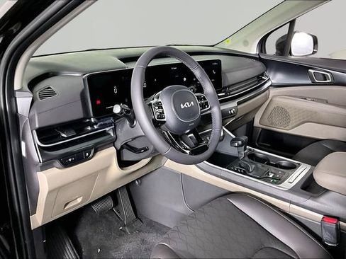 New 2026 Kia Carnival image 8