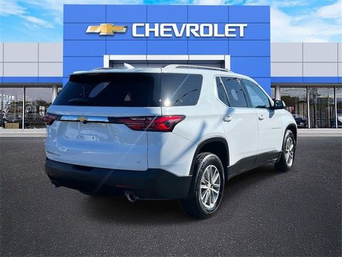 Certified 2023 Chevrolet Traverse LT image 5