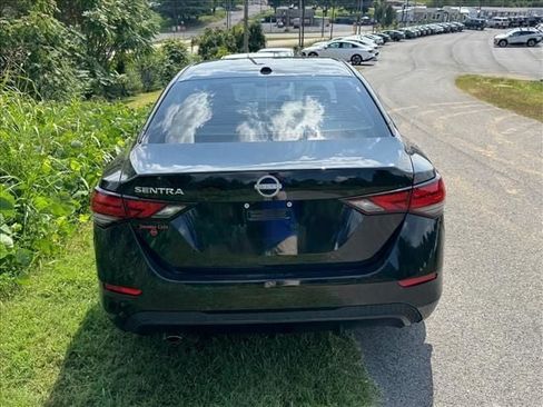 Used 2025 Nissan Sentra SV w/ All-Weather Package FWD image 17