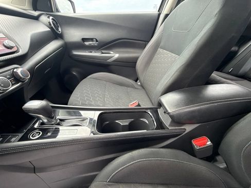 Used 2024 Nissan Kicks SV FWD image 13