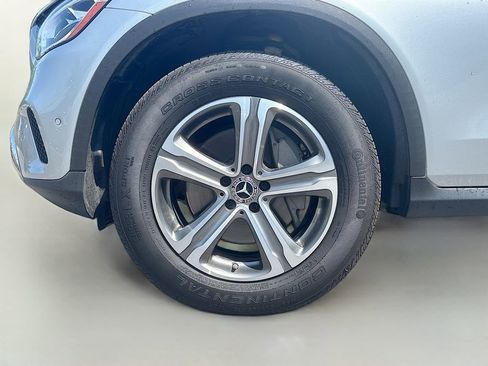Used 2022 Mercedes-Benz GLC 300 4MATIC w/ Driver Assistance Package image 13