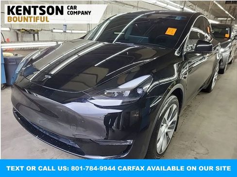 Used 2024 Tesla Model Y Long Range image 1