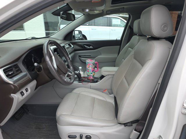Used 2018 GMC Acadia SLT w/ LPO, Floor Liner Package FWD image 12