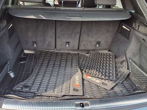 Used 2022 Audi SQ5 Premium w/ Convenience Package image 21