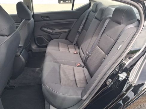 Used 2025 Nissan Altima 2.5 SV FWD image 24