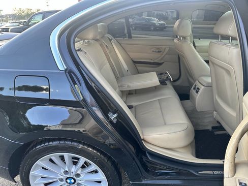 Used 2011 BMW 335i xDrive Sedan image 8