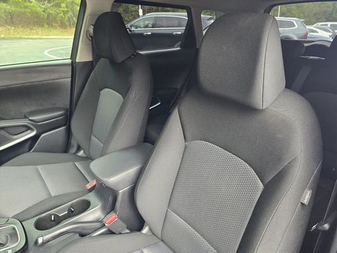 Used 2022 Kia Soul LX image 12