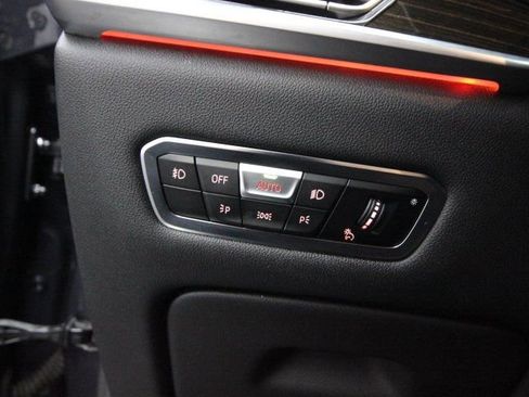 Used 2019 BMW X7 xDrive40i w/ Premium Package image 16