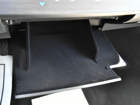 Used 2024 Nissan Ariya AWD image 29