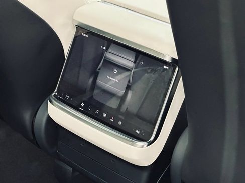 Used 2023 Tesla Model X AWD/4WD image 21