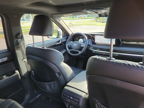 Used 2023 Hyundai Palisade Calligraphy AWD/4WD image 13