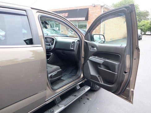 Used 2015 Chevrolet Colorado LT w/ LT Convenience Package AWD/4WD image 10