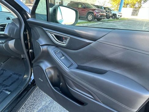 Used 2020 Subaru Forester Limited image 32