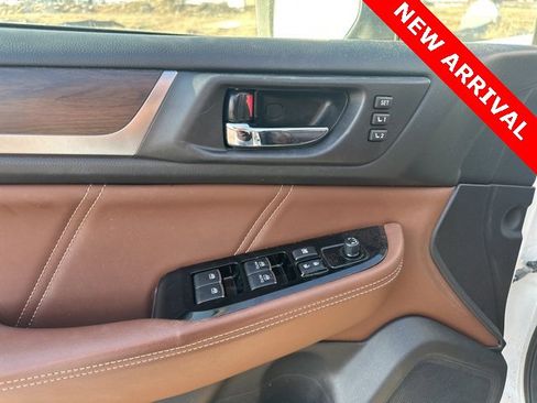 Used 2017 Subaru Outback 3.6R Touring w/ Popular Package #5A image 10