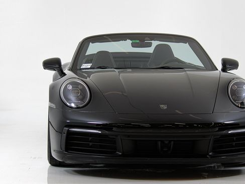 Used 2020 Porsche 911 Carrera RWD image 19
