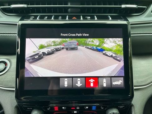 Used 2023 Jeep Grand Cherokee Limited w/ Luxury Tech Group II AWD/4WD image 41