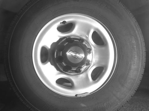 Used 2025 Chevrolet Express 3500 LT w/ LT Preferred Equipment Group RWD image 12