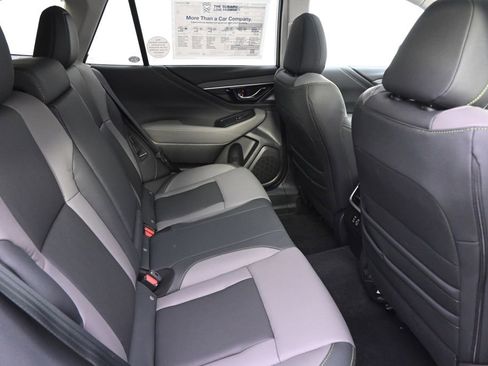 Certified 2025 Subaru Outback Onyx Edition image 18