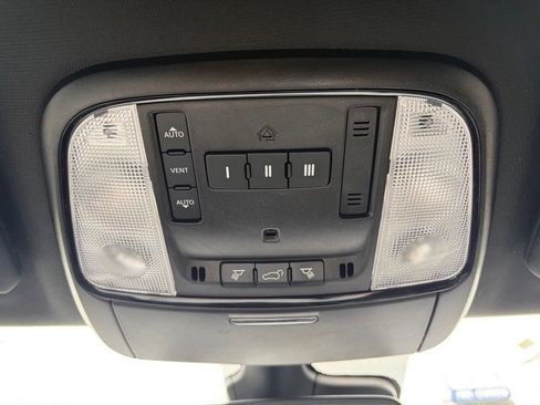 Used 2023 Dodge Durango R/T AWD/4WD image 33