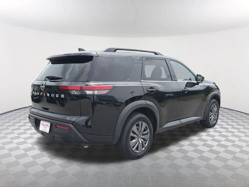 Used 2025 Nissan Pathfinder SV FWD image 16