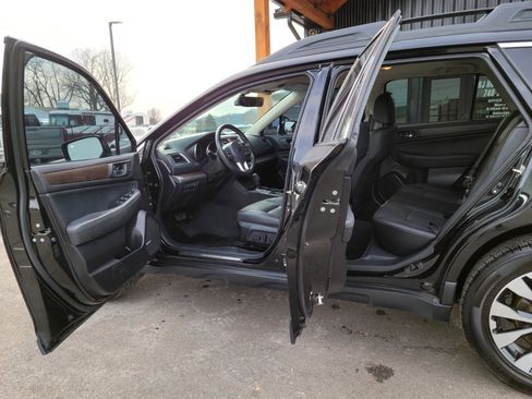 Used 2017 Subaru Outback 2.5i Limited image 7
