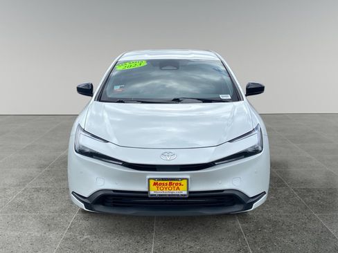 Used 2023 Toyota Prius LE FWD image 8
