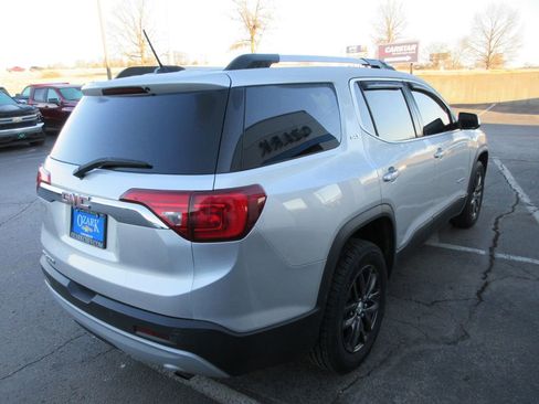 Certified 2017 GMC Acadia SLT image 5