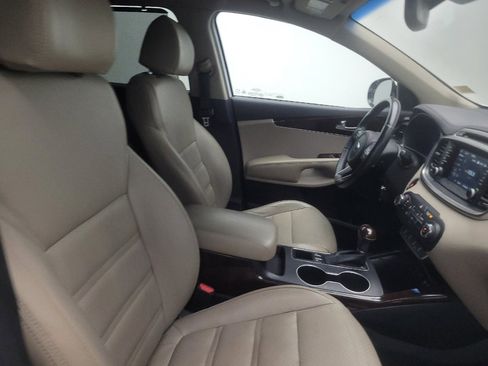 Used 2018 Kia Sorento EX FWD image 21