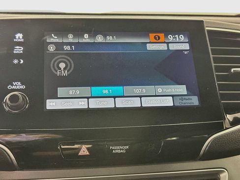 Used 2022 Honda Pilot Sport image 17