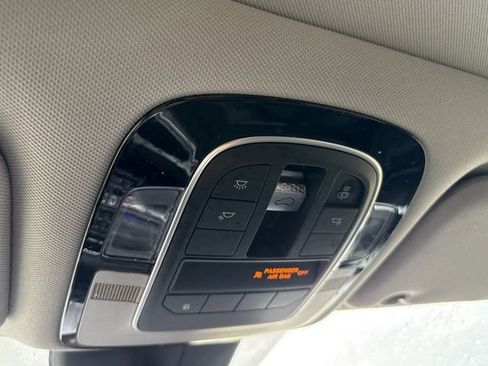 Used 2022 Hyundai Santa Fe SEL w/ Convenience + Premium Package image 28