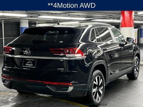 Certified 2022 Volkswagen Atlas Cross Sport SE image 6