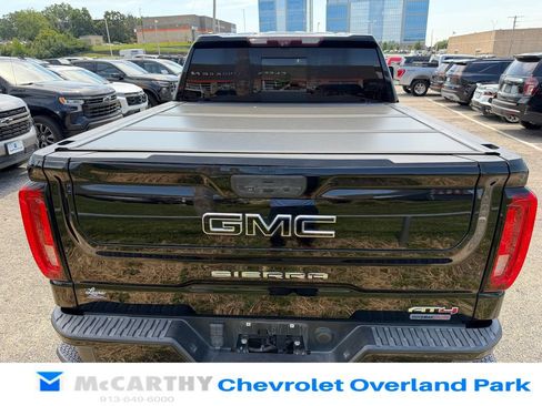 Used 2020 GMC Sierra 1500 AT4 w/ AT4 Premium Package AWD/4WD image 4