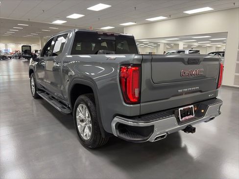 Used 2021 GMC Sierra 1500 SLT w/ SLT Premium Plus Package image 5