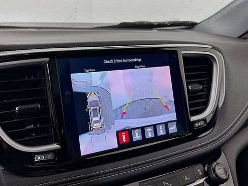 New 2026 Chrysler Pacifica Limited w/ S Appearance Package FWD image 14