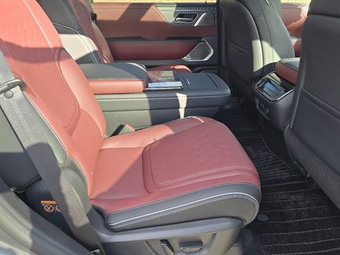 New 2026 INFINITI QX80 Autograph w/ Premium Cargo Package image 26