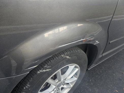 Used 2016 Dodge Grand Caravan SXT image 15