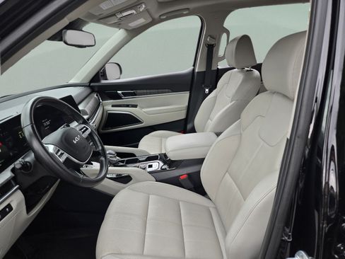Used 2023 Kia Telluride EX w/ EX Captain's Chair Package FWD image 14