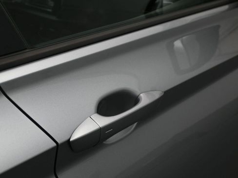 Used 2019 Volkswagen Jetta GLI image 14